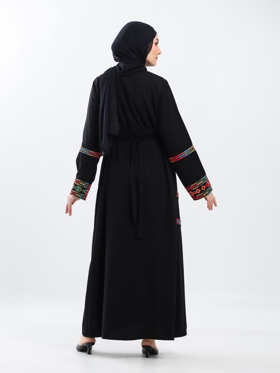 Esraa Abaya